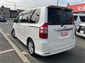 2011 Toyota Noah