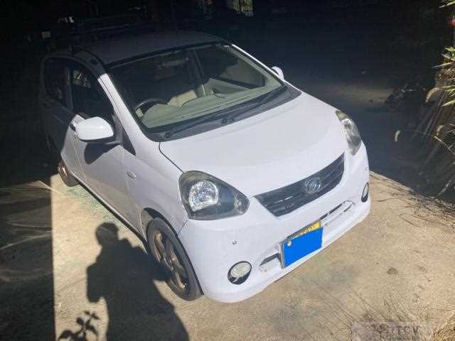 2013 Daihatsu Mira