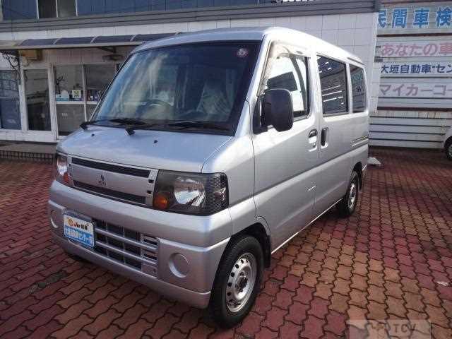 2011 Nissan Clipper Van