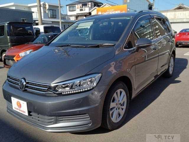 2020 Volkswagen Golf Touran