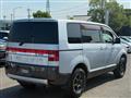 2010 Mitsubishi Delica D5