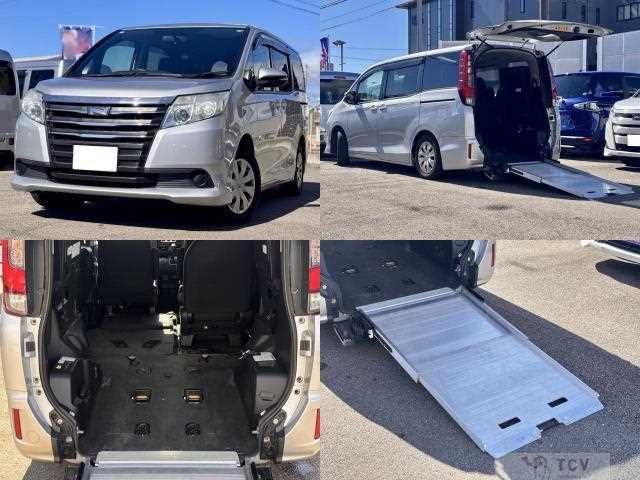 2015 Toyota Noah
