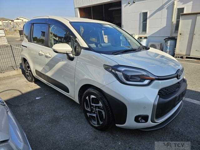 2022 Toyota Sienta