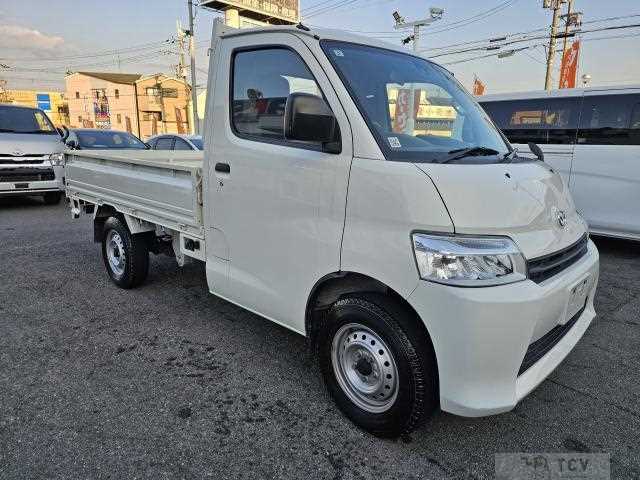 2022 Mazda Bongo Truck