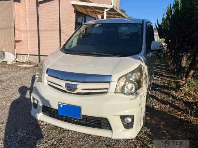 2010 Toyota Noah