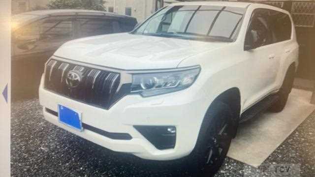 2022 Toyota Land Cruiser Prado
