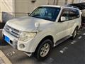 2009 Mitsubishi Pajero