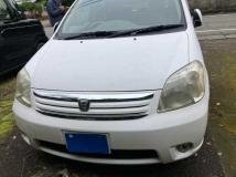 2005 Toyota Raum