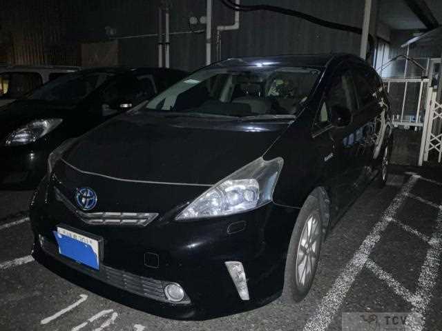 2013 Toyota PRIUS α