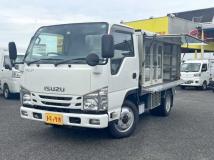 2017 Isuzu Elf Truck