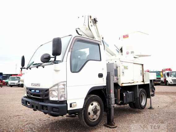 2017 Isuzu Elf Truck
