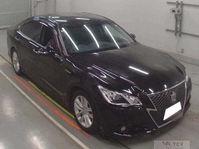 2014 Toyota Crown Hybrid