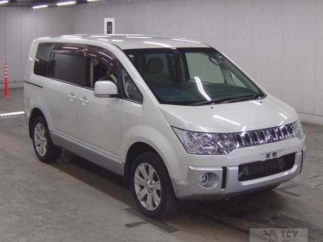 2017 Mitsubishi Delica D5