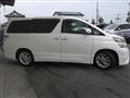 2010 Toyota Vellfire