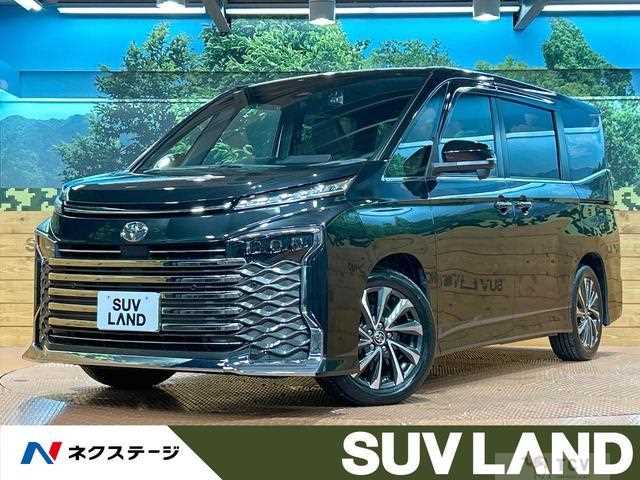 2023 Toyota Voxy