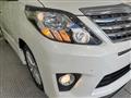 2013 Toyota Alphard G