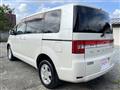 2008 Mitsubishi Delica D5