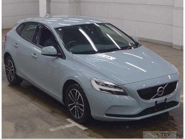 2018 Volvo V40