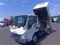 2017 Isuzu Elf Truck