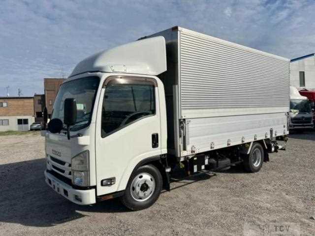 2017 Isuzu Elf Truck