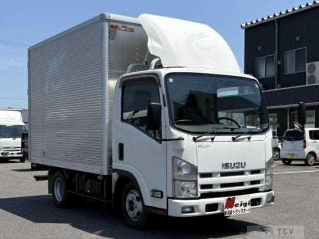 2012 Isuzu Elf Truck