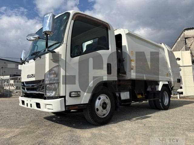 2016 Isuzu Elf Truck