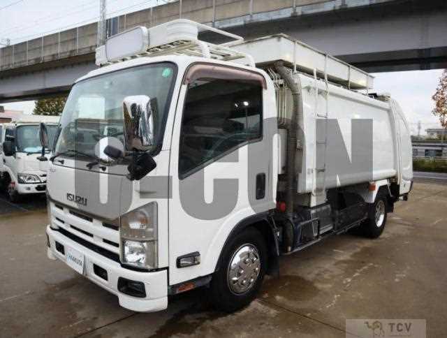 2015 Isuzu Elf Truck