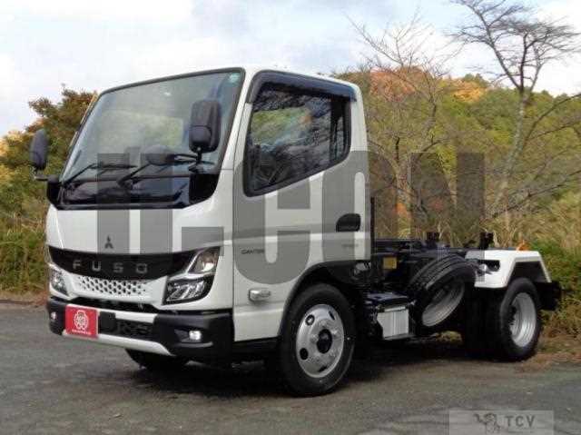 2025 Mitsubishi Fuso Canter