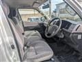 2005 Toyota Hiace Van
