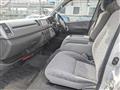 2005 Toyota Hiace Van