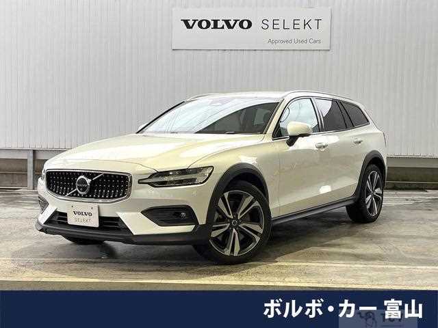 2022 Volvo V60
