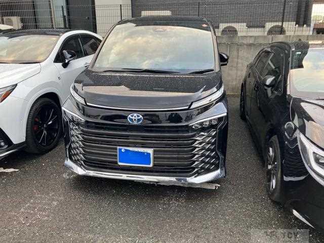 2023 Toyota Voxy