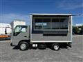 2010 Isuzu Elf Truck