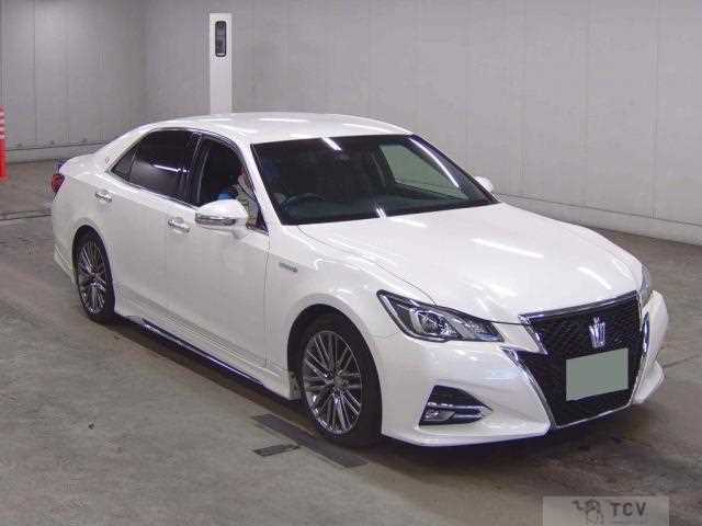 2015 Toyota Crown Hybrid