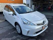 2013 Toyota PRIUS α