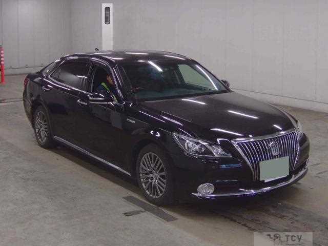 2017 Toyota Crown Majesta