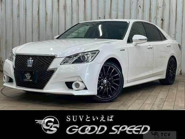 2013 Toyota Crown Hybrid