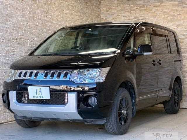 2016 Mitsubishi Delica D5