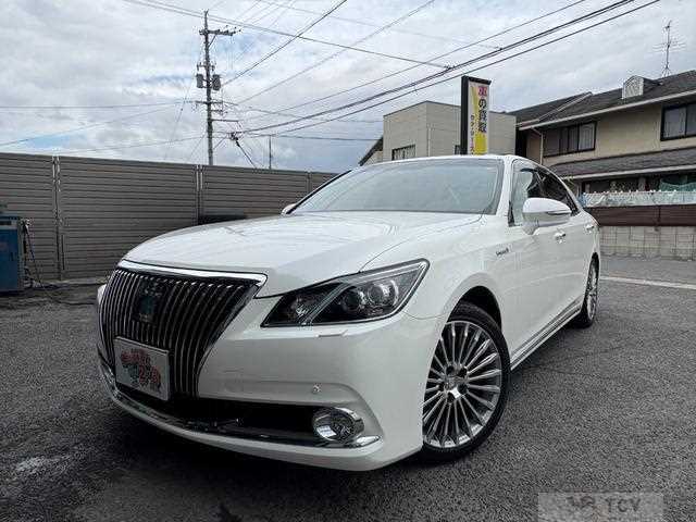 2014 Toyota Crown Majesta