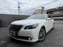 2014 Toyota Crown Majesta