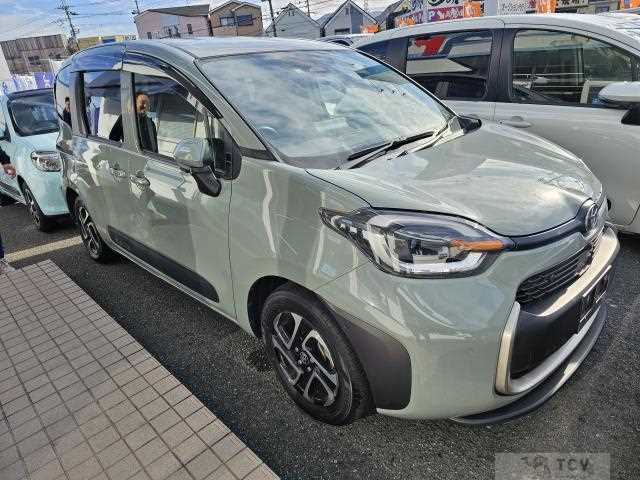2022 Toyota Sienta