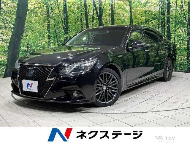 2014 Toyota Crown Hybrid