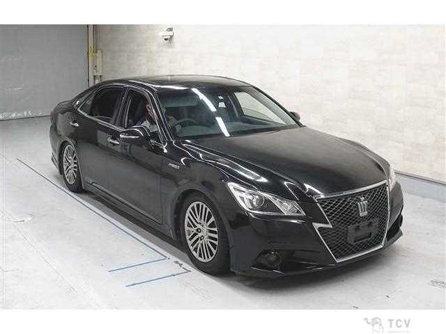 2013 Toyota Crown Hybrid