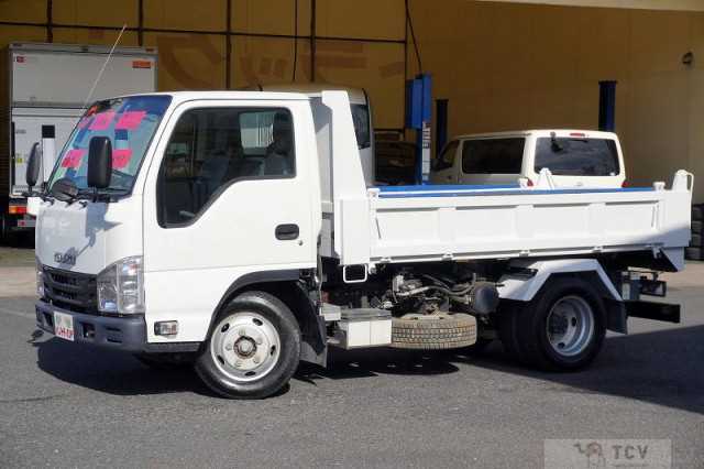 2017 Isuzu Elf Truck