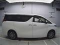 2016 Toyota Alphard Hybrid