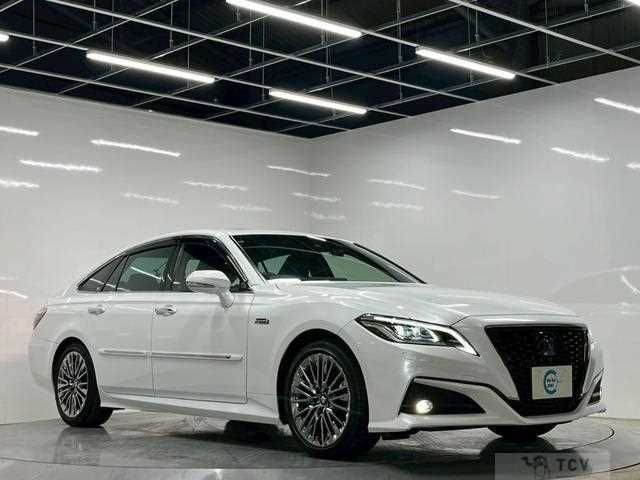 2021 Toyota Crown Hybrid