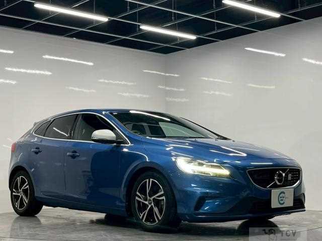 2017 Volvo V40