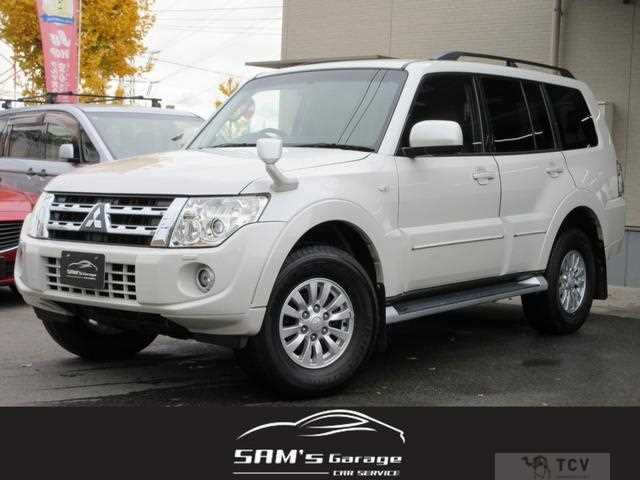 2012 Mitsubishi Pajero