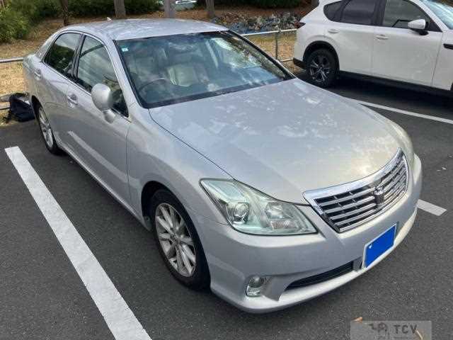 2011 Toyota Crown