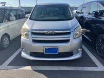 2010 Toyota Noah